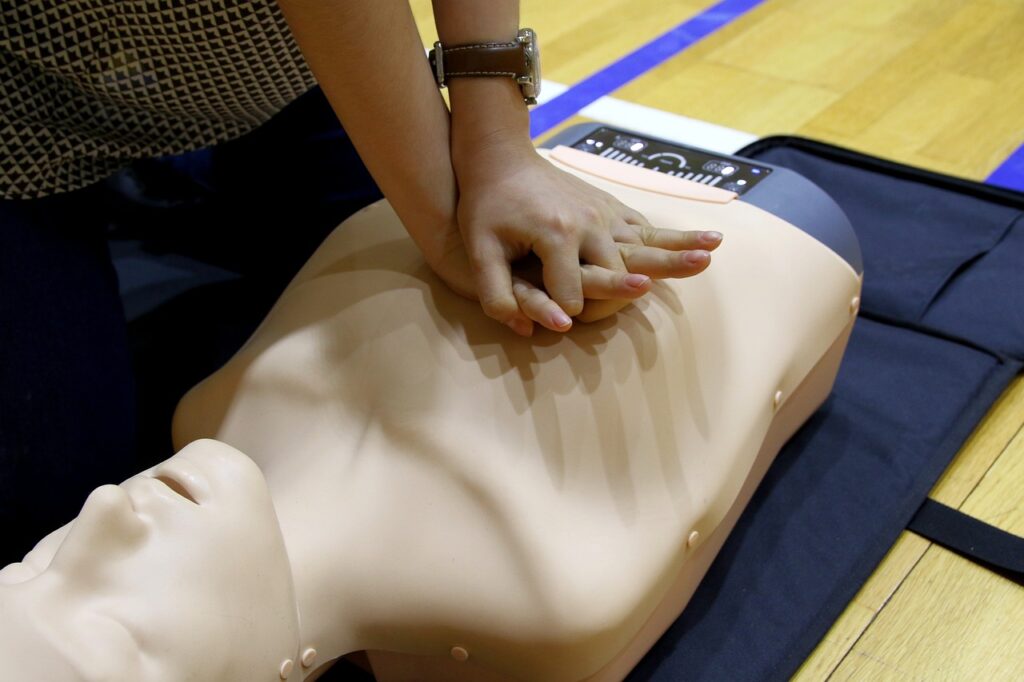 cpr-cardiopulmonary-resuscitation-rescue-5805345 cpr, cardiopulmonary resuscitation, rescue-5805345.jpg